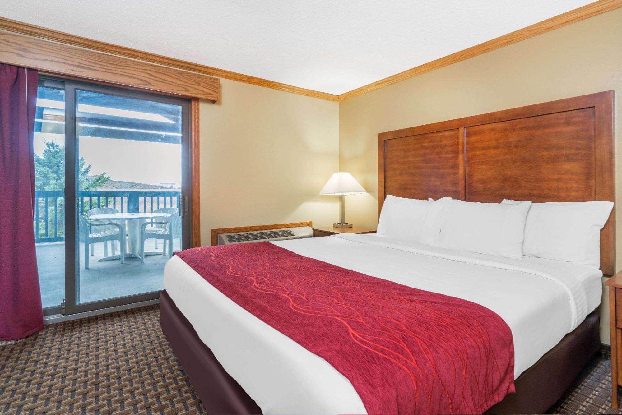 Baymont By Wyndham Kasson Rochester Area Exterior photo