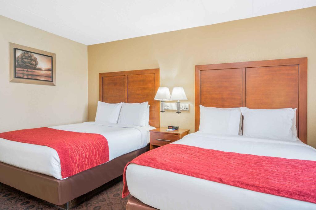 Baymont By Wyndham Kasson Rochester Area Exterior photo